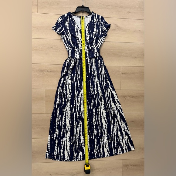 NWT Ouges Navy and White Print Women's Maxi Dress Size M - Picture 6 of 11